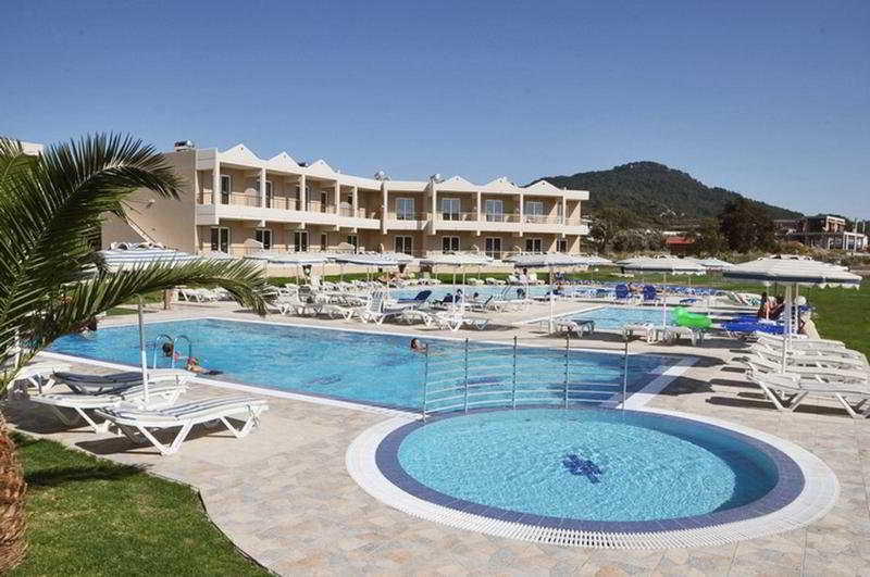 Aparthotel Emerald